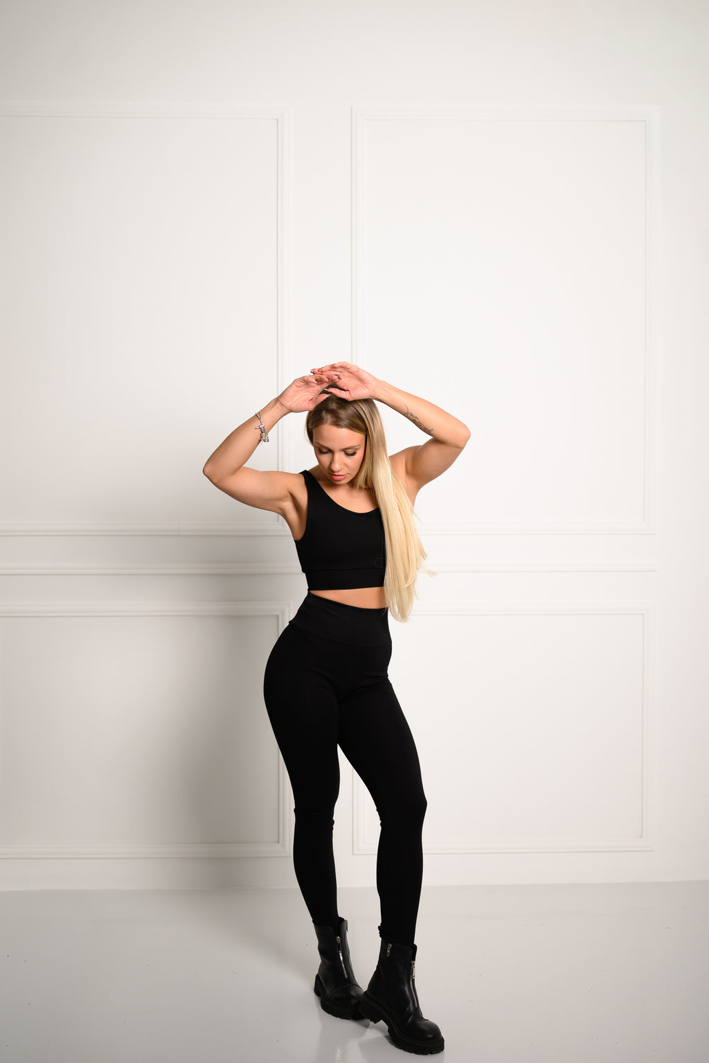 FC Black Leisure tamprės