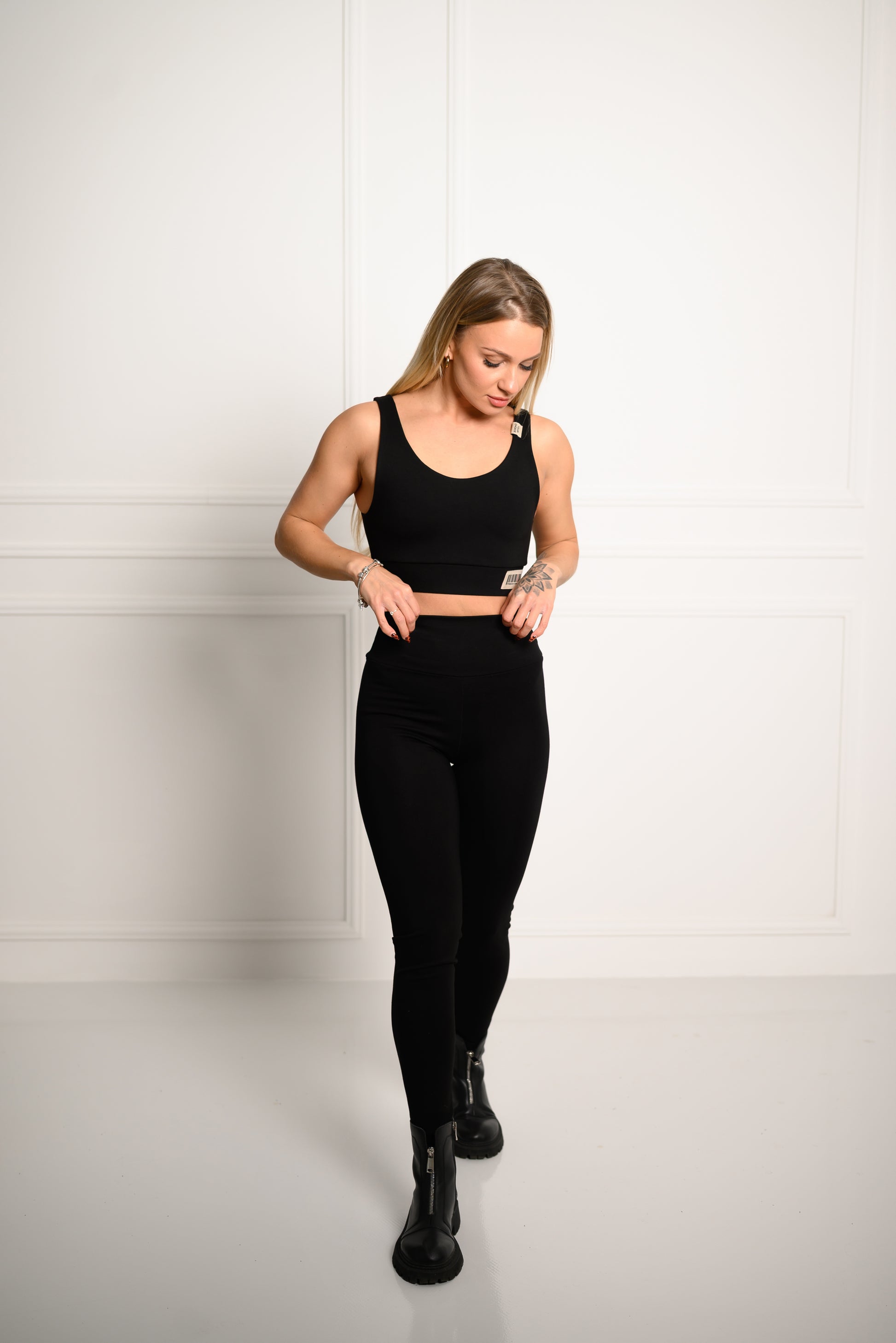 FC Black Leisure tamprės